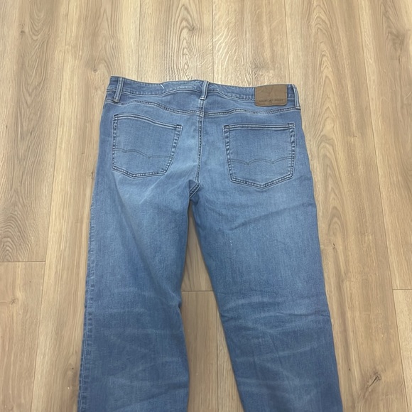 American Eagle Jeans - Picture 5 of 5